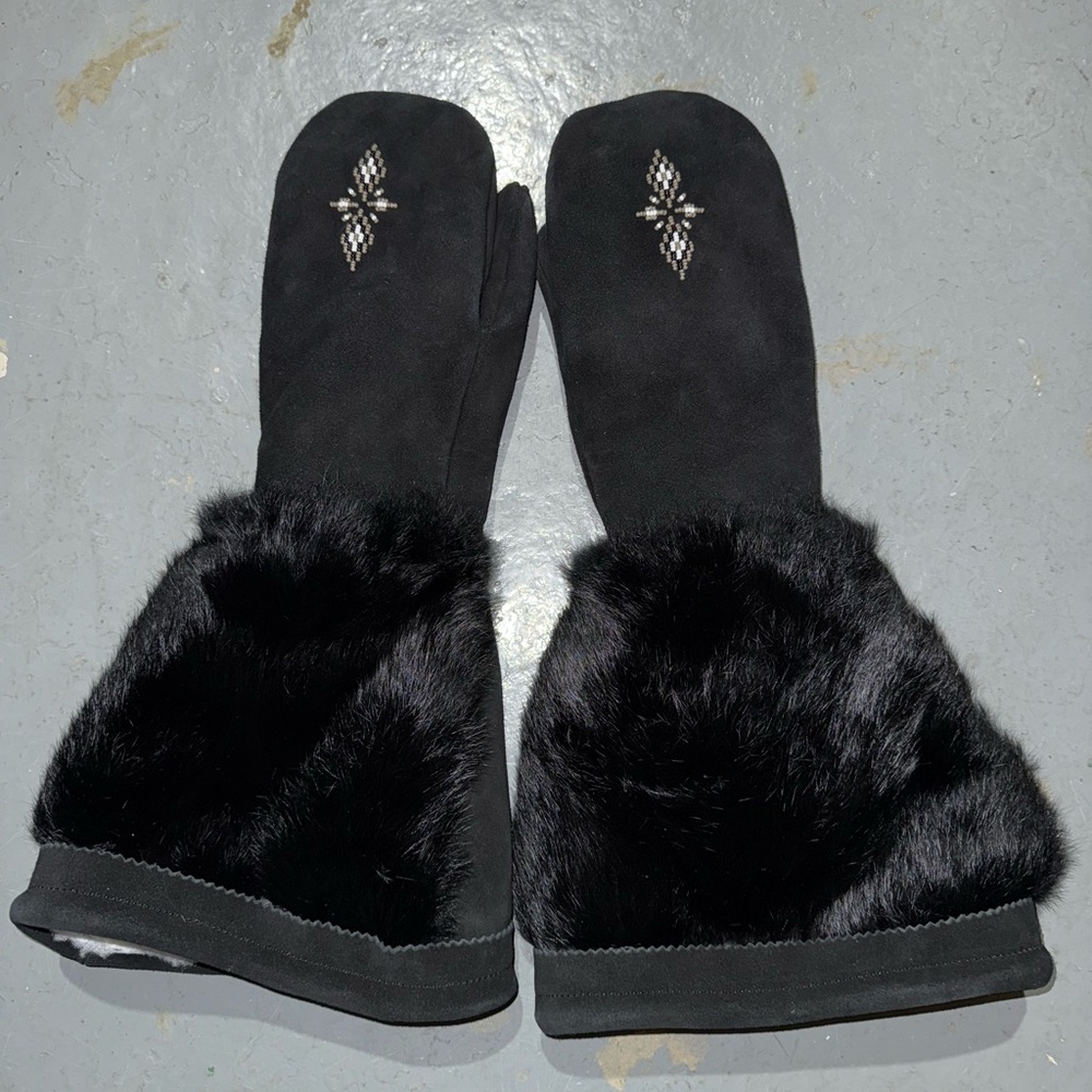 Gauntlets - Manitobah